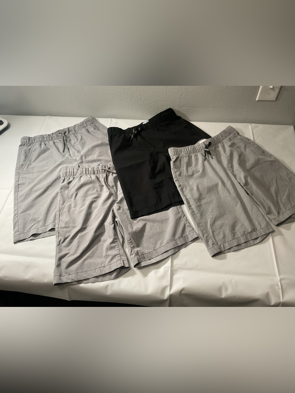 Old Navy Men's Drawstring Shorts in Black and Light Gray - Pack of 2